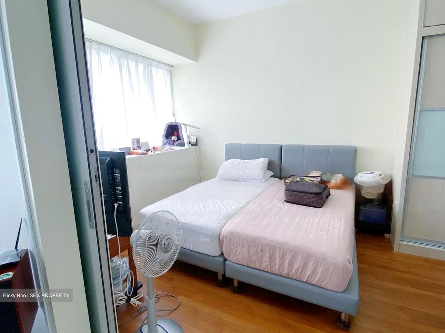 The Trumps (D14), Condominium #465646081